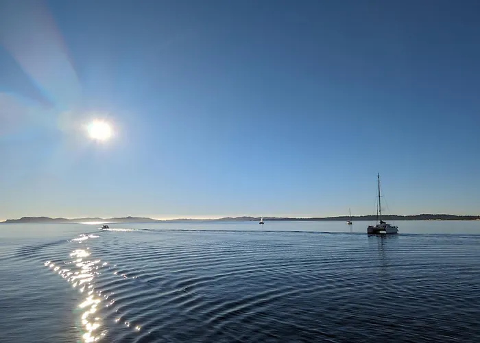 Calme A Giens , 2 Pas Du Port Et Des Plages Lejlighed Hyères