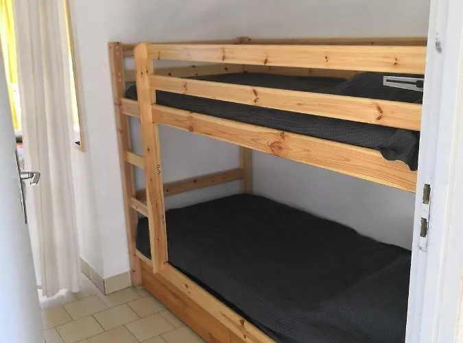 Calme A Giens , 2 Pas Du Port Et Des Plages * Hyères